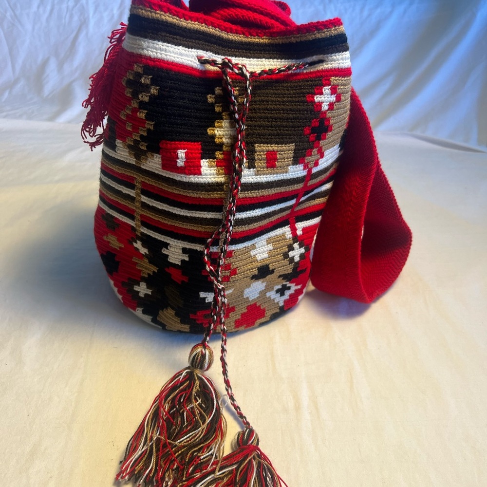 Authentic 100% Wayuu Mochila Colombian Bag Medium Crossbody Matizada Hand Made